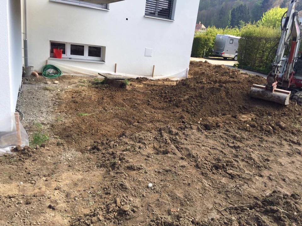 Tiefbau in Lyssach – Aushub und Leitungsbau durch die Doke GmbH